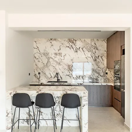 To Sea Maisonette *