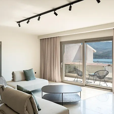 To Sea Maisonette アルゴストリオン
