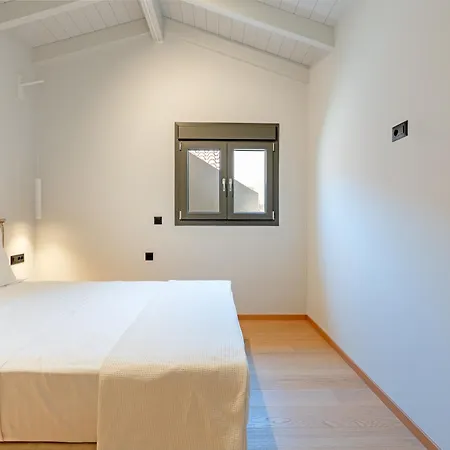 To Sea Maisonette アパート